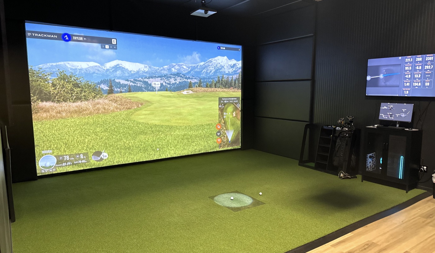 Pin High Golf Suites Bay 1 — Oversized Bay